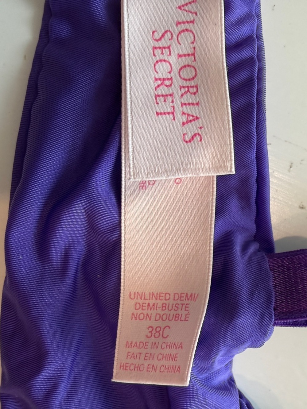 Victoria's Secret Purple Lace Underwire Bra with Light Floral Accents - Picture 4 of 4